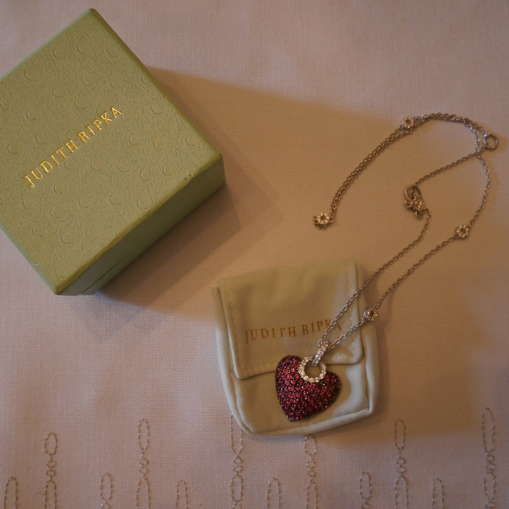 Like New Judith Ripka Heart Necklace, with box
